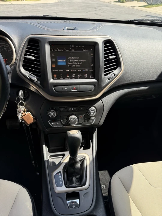 2016 Jeep KL Cherokee - Image 13 of 22