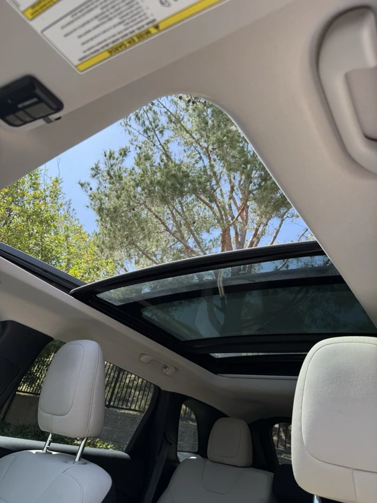 2016 Jeep KL Cherokee - Image 16 of 22