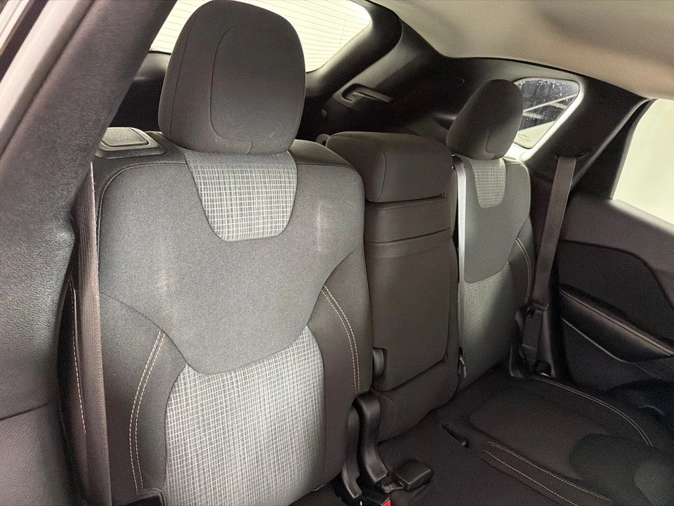 2016 Jeep KL Cherokee - Image 23 of 27