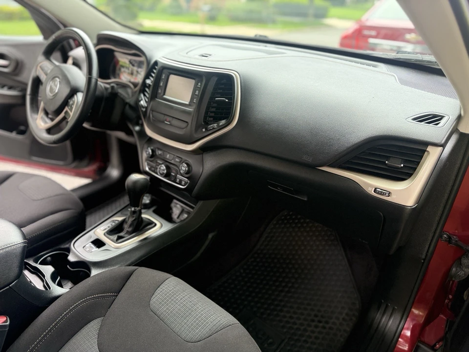 2016 Jeep KL Cherokee - Image 15 of 20