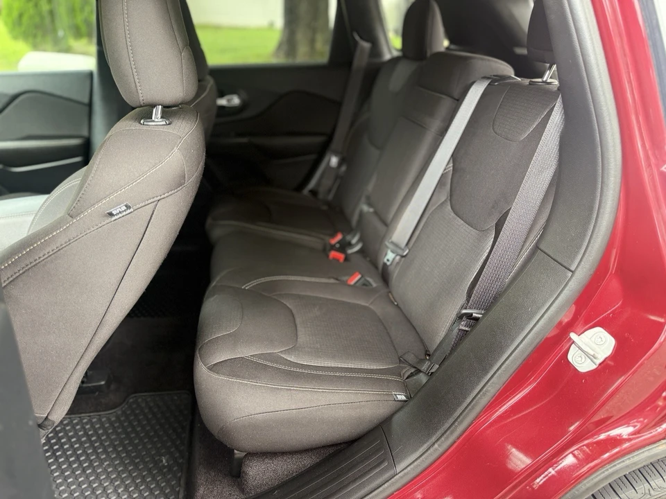 2016 Jeep KL Cherokee - Image 17 of 20