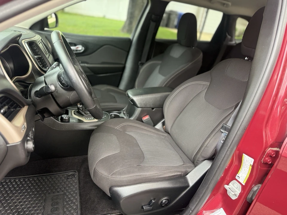 2016 Jeep KL Cherokee - Image 16 of 20