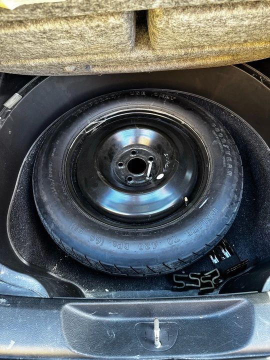 2016 Jeep KL Cherokee - Image 16 of 19