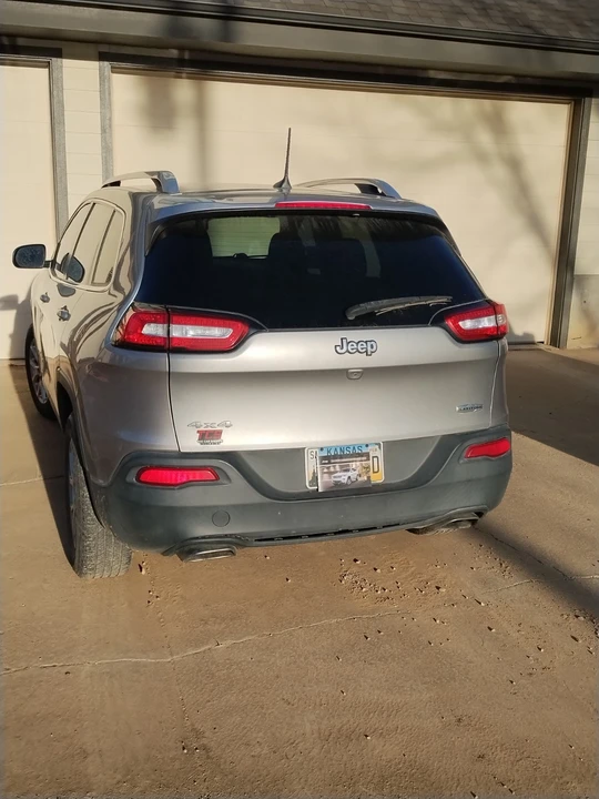 2016 Jeep KL Cherokee - Image 5 of 12