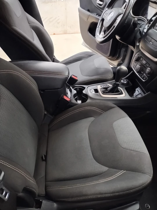 2016 Jeep KL Cherokee - Image 11 of 12