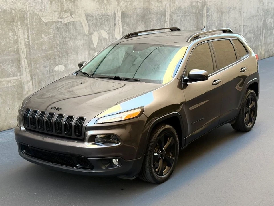 2016 Jeep KL Cherokee - Image 2 of 21