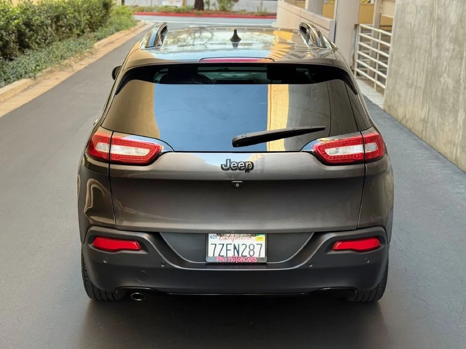 2016 Jeep KL Cherokee - Image 11 of 21