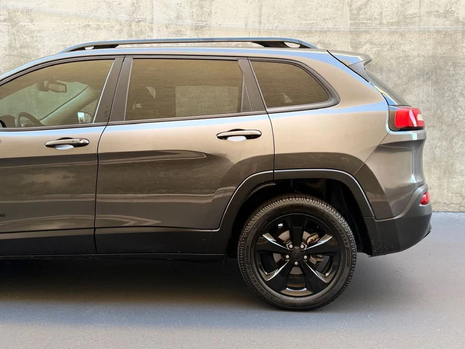 2016 Jeep KL Cherokee - Image 9 of 21