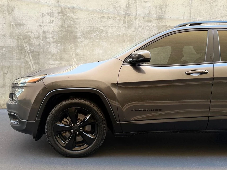2016 Jeep KL Cherokee - Image 8 of 21