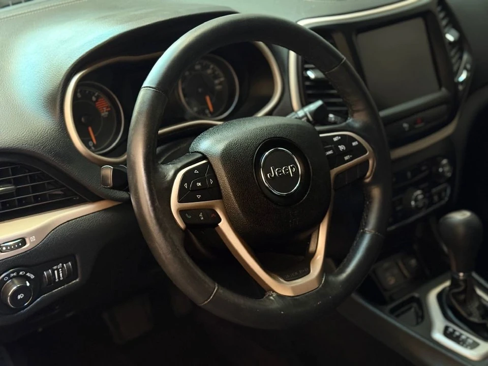 2016 Jeep KL Cherokee - Image 14 of 21