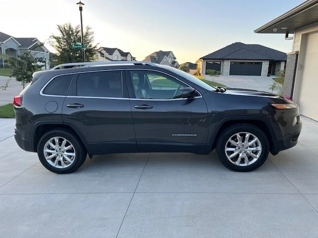 2016 Jeep KL Cherokee - Image 4 of 21