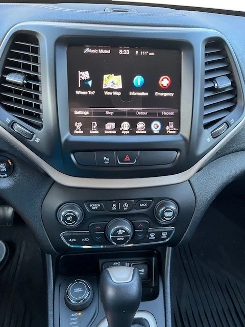 2016 Jeep KL Cherokee - Image 17 of 21