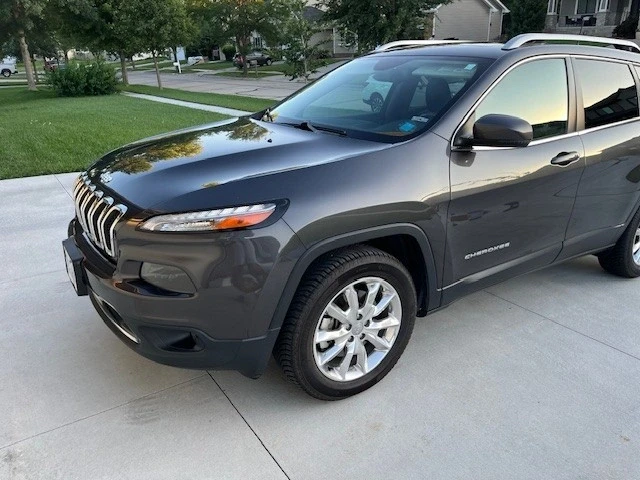2016 Jeep KL Cherokee - Image 2 of 21