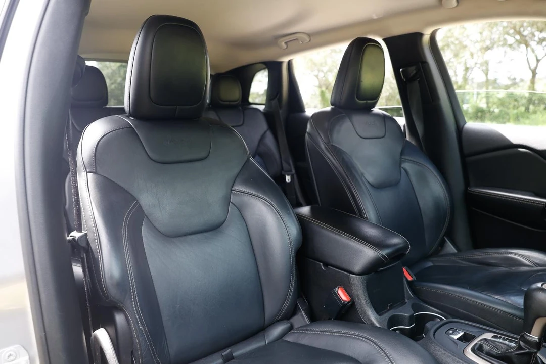 2016 Jeep KL Cherokee - Image 18 of 31