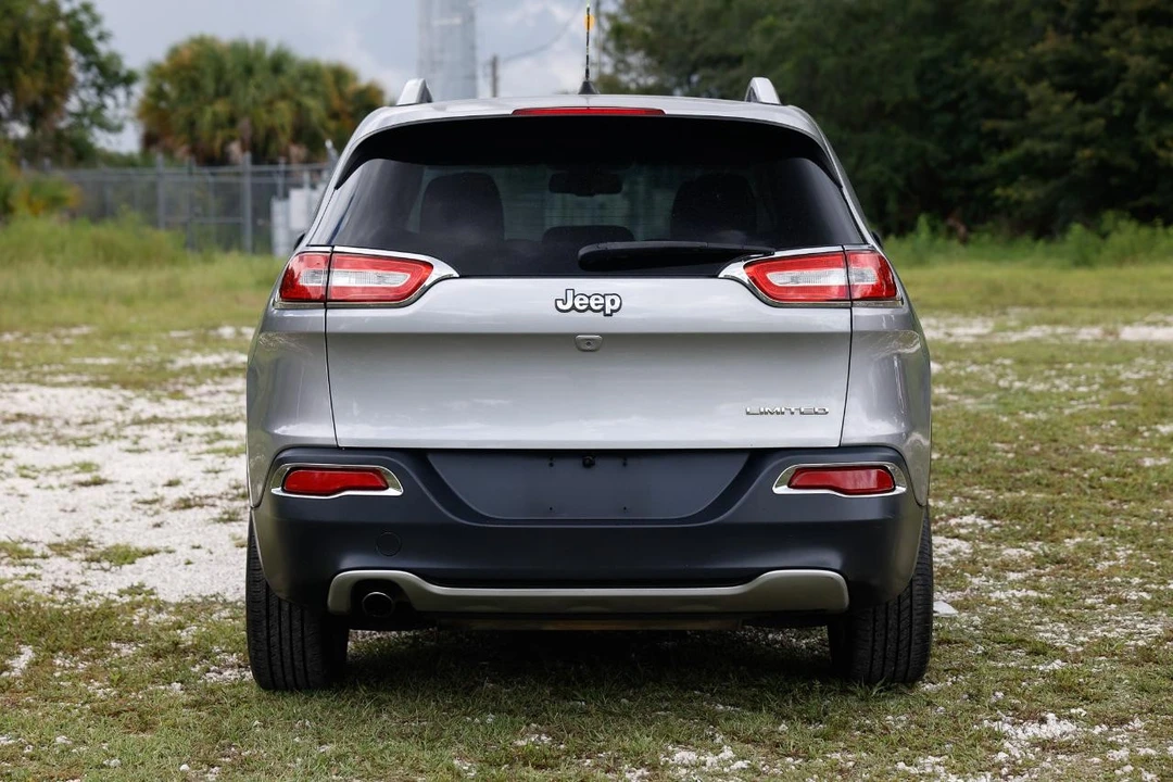 2016 Jeep KL Cherokee - Image 7 of 31