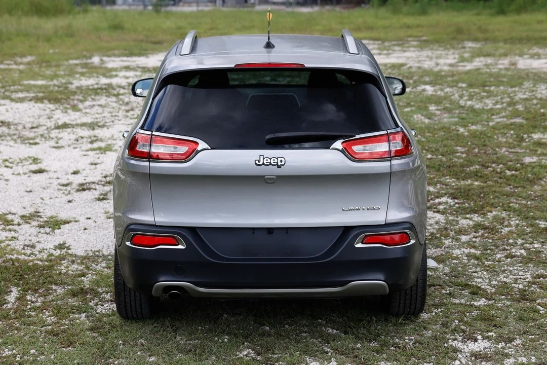 2016 Jeep KL Cherokee - Image 9 of 31