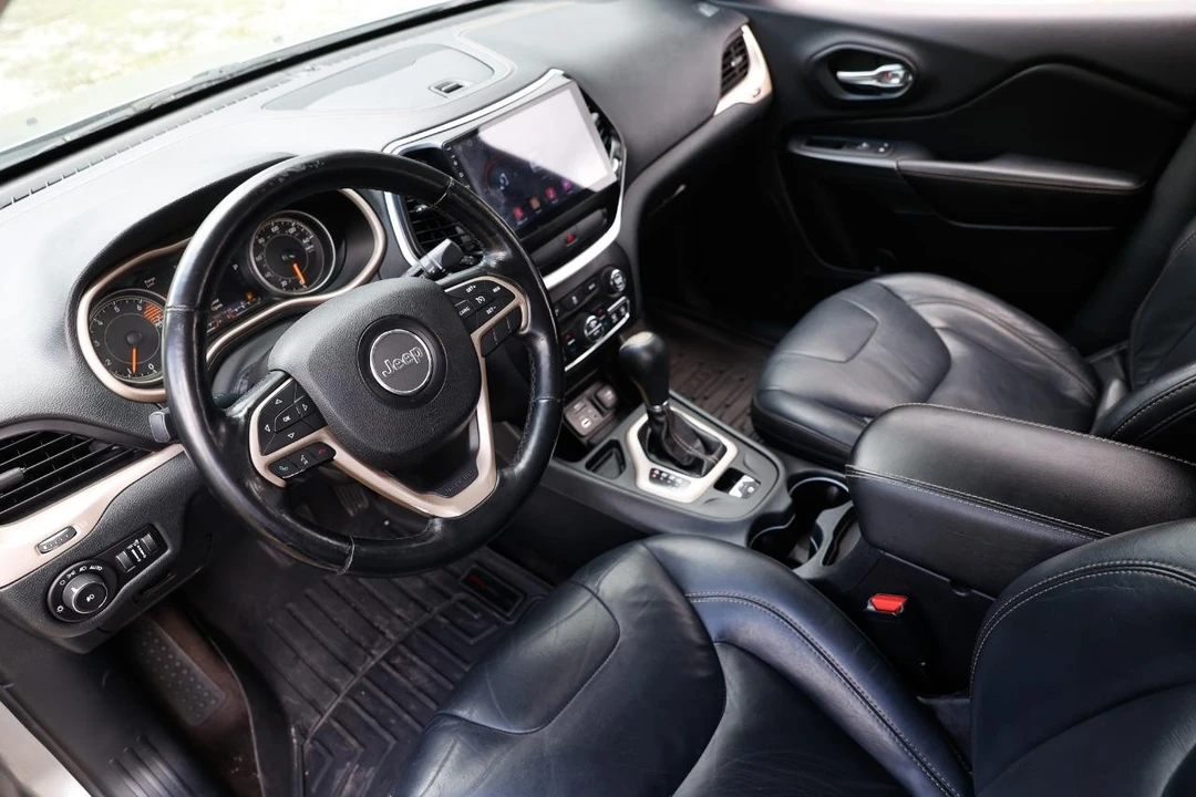 2016 Jeep KL Cherokee - Image 4 of 31
