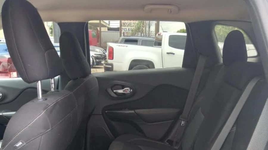 2016 Jeep KL Cherokee - Image 5 of 14