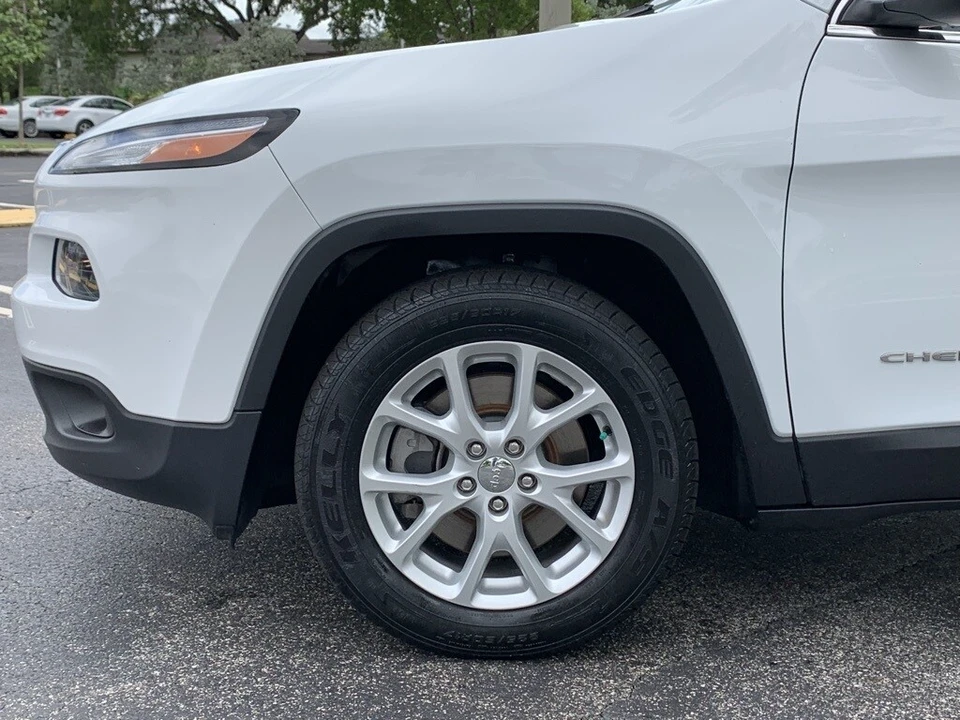 2016 Jeep KL Cherokee - Image 11 of 12