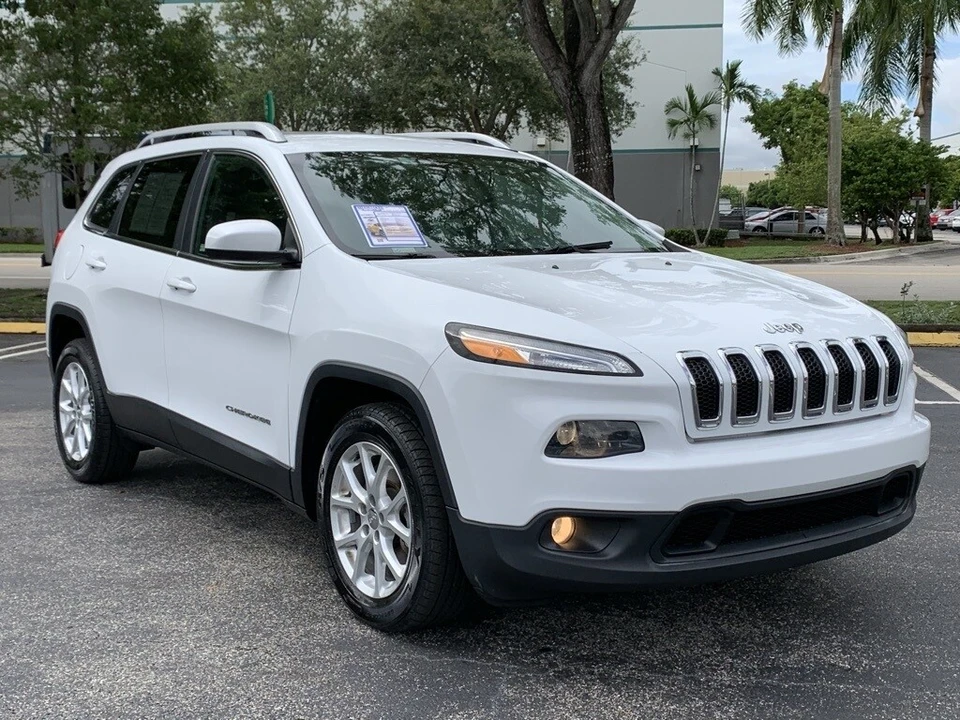 2016 Jeep KL Cherokee - Image 2 of 12