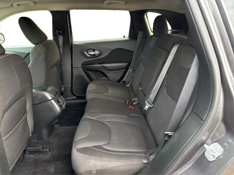2016 Jeep KL Cherokee - Image 10 of 12