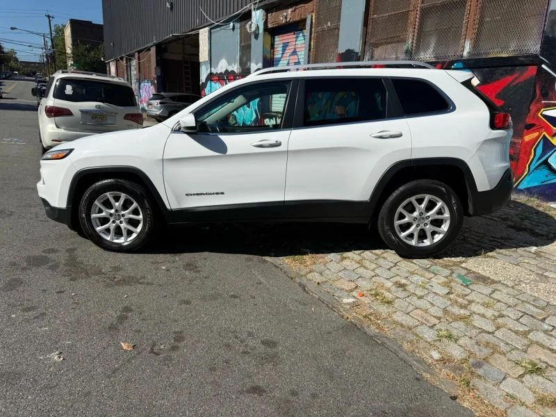2016 Jeep KL Cherokee - Image 5 of 12
