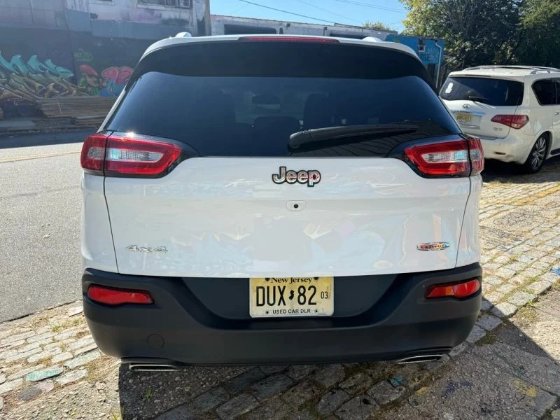2016 Jeep KL Cherokee - Image 9 of 12