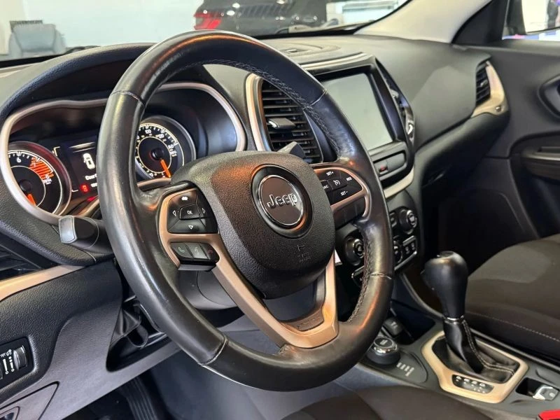 2016 Jeep KL Cherokee - Image 9 of 12