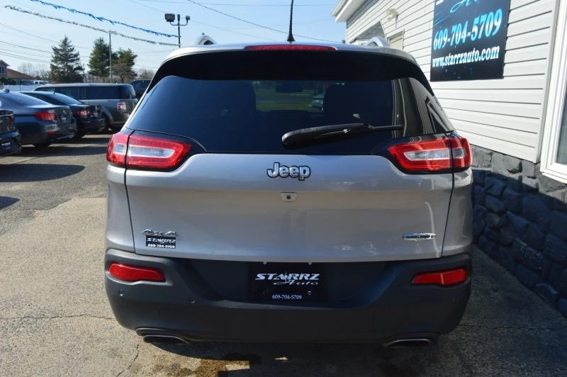 2016 Jeep KL Cherokee - Image 4 of 12