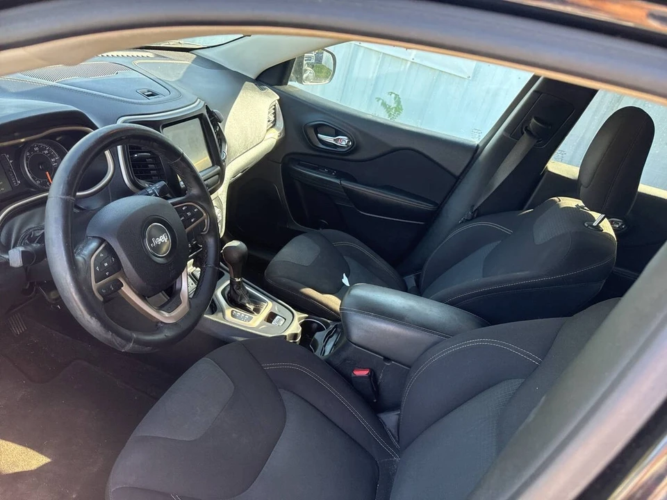 2016 Jeep KL Cherokee - Image 7 of 14