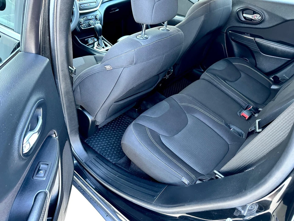 2016 Jeep KL Cherokee - Image 16 of 21