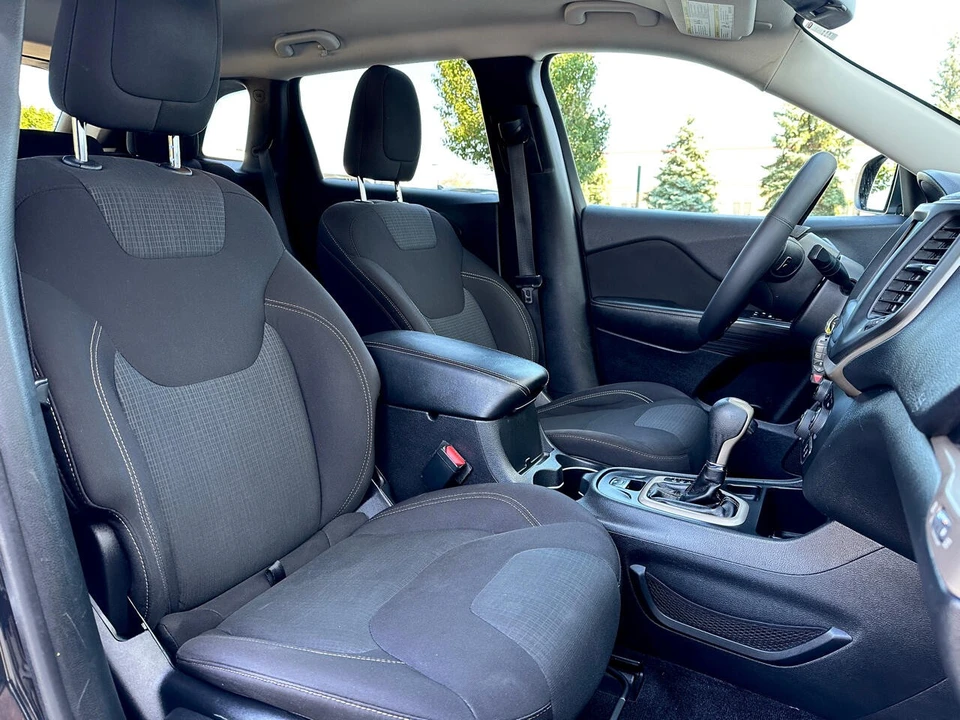 2016 Jeep KL Cherokee - Image 19 of 21