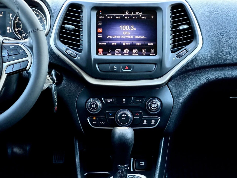 2016 Jeep KL Cherokee - Image 12 of 21