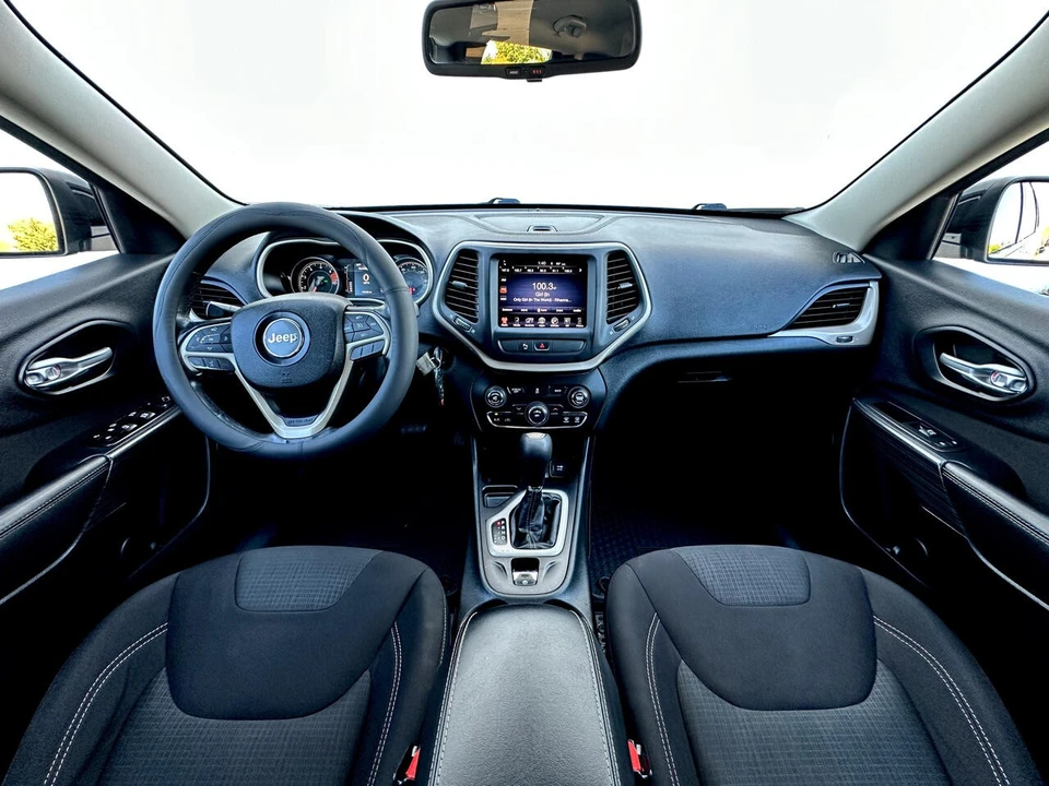 2016 Jeep KL Cherokee - Image 17 of 21