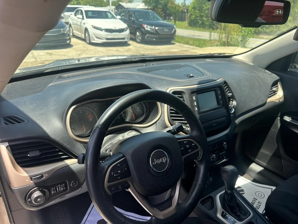 2016 Jeep KL Cherokee - Image 6 of 7