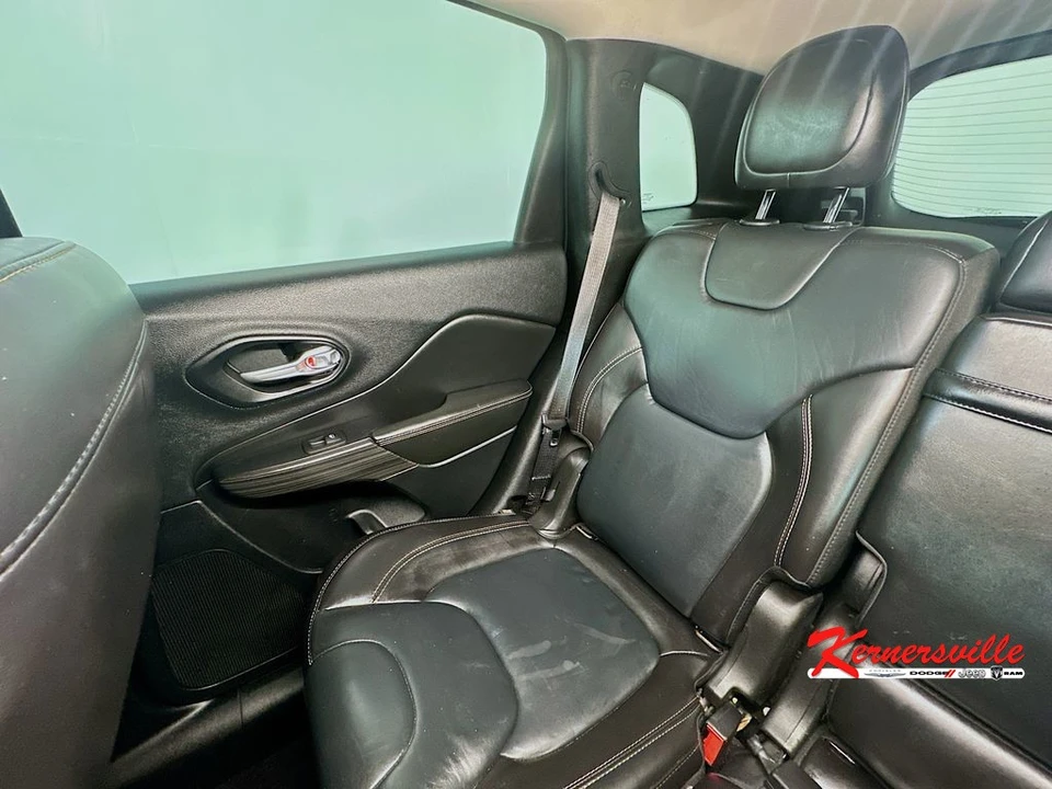 2016 Jeep KL Cherokee - Image 12 of 24