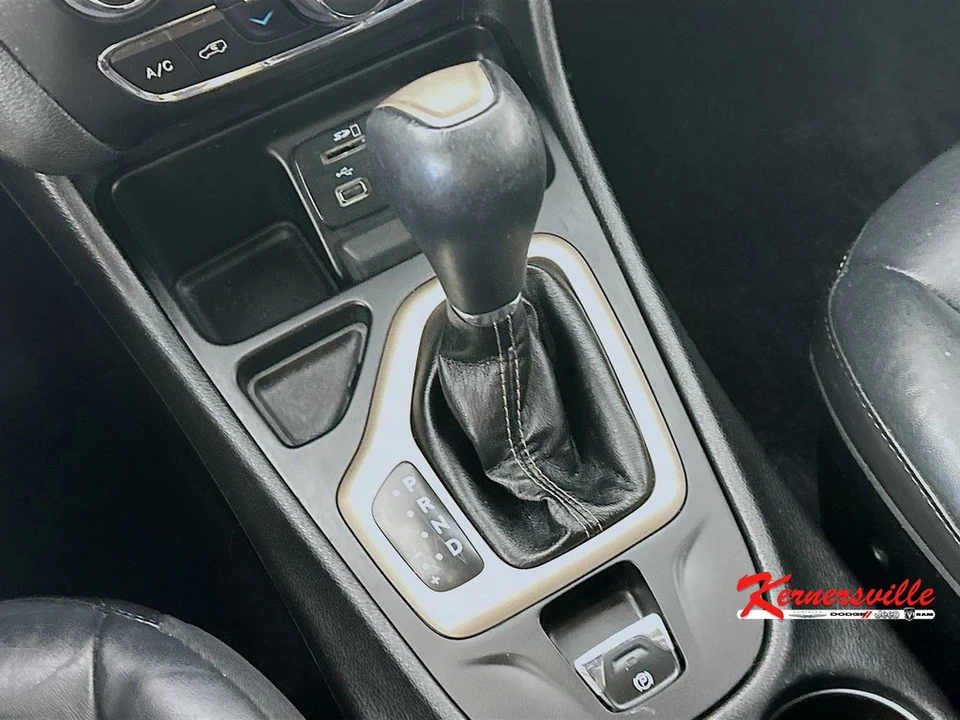 2016 Jeep KL Cherokee - Image 16 of 21