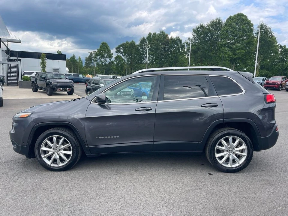 2016 Jeep KL Cherokee - Image 2 of 12
