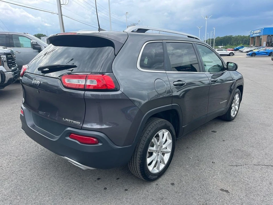 2016 Jeep KL Cherokee - Image 5 of 12