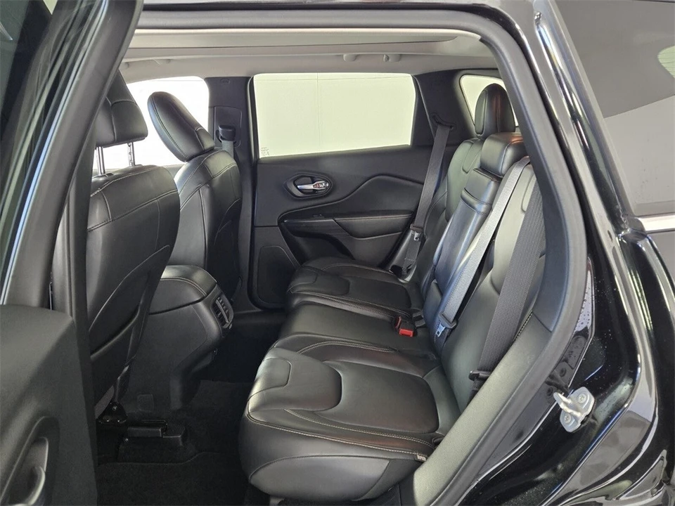 2016 Jeep KL Cherokee - Image 8 of 12