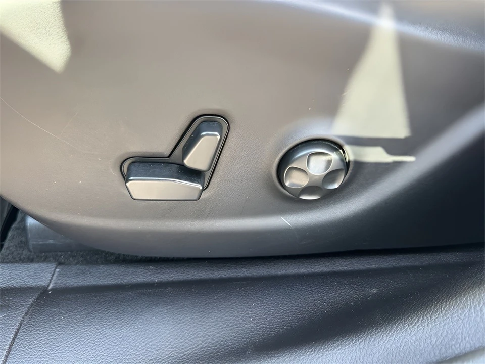 2016 Jeep KL Cherokee - Image 10 of 12