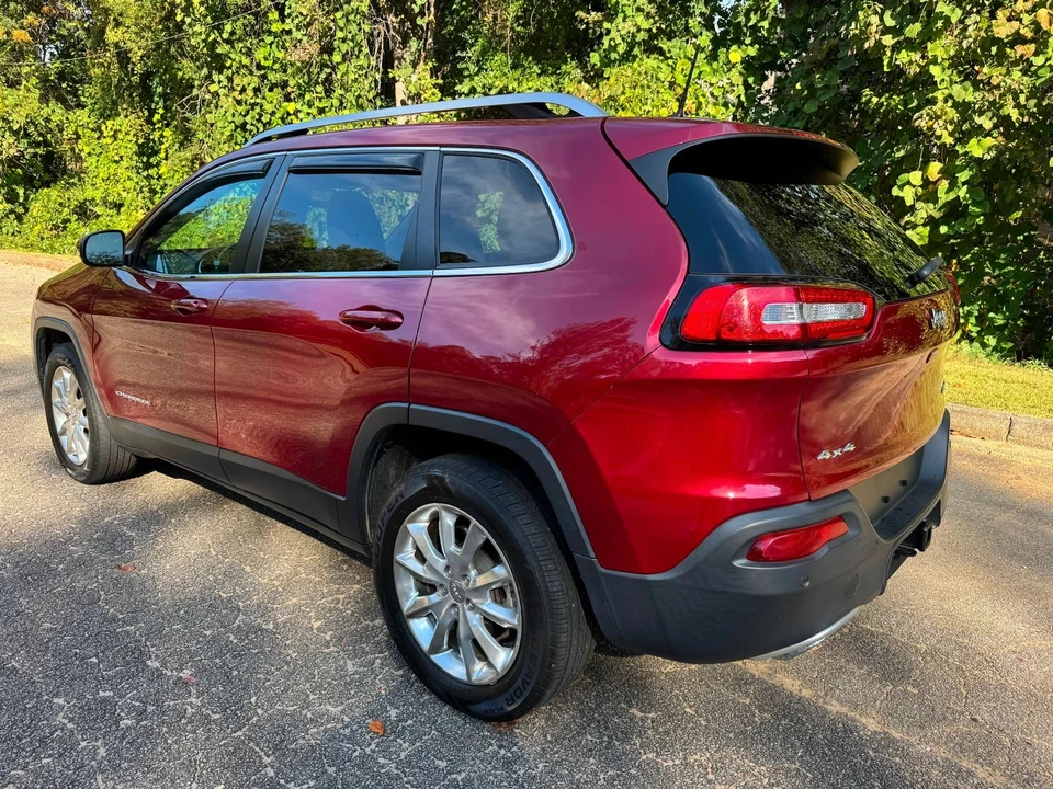 2016 Jeep KL Cherokee - Image 2 of 12