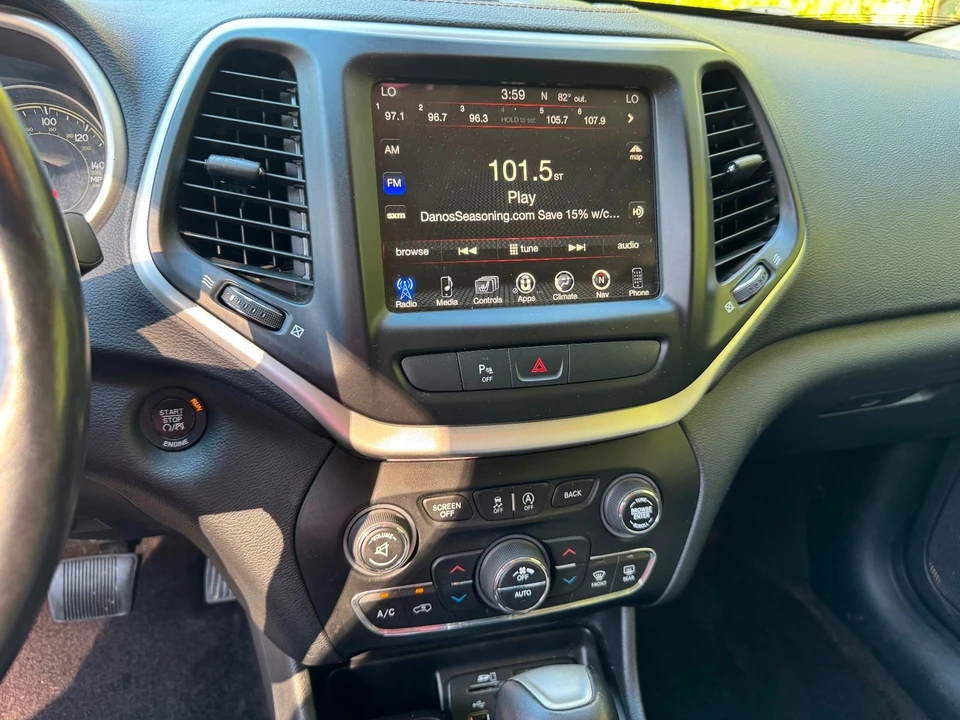 2016 Jeep KL Cherokee - Image 9 of 12