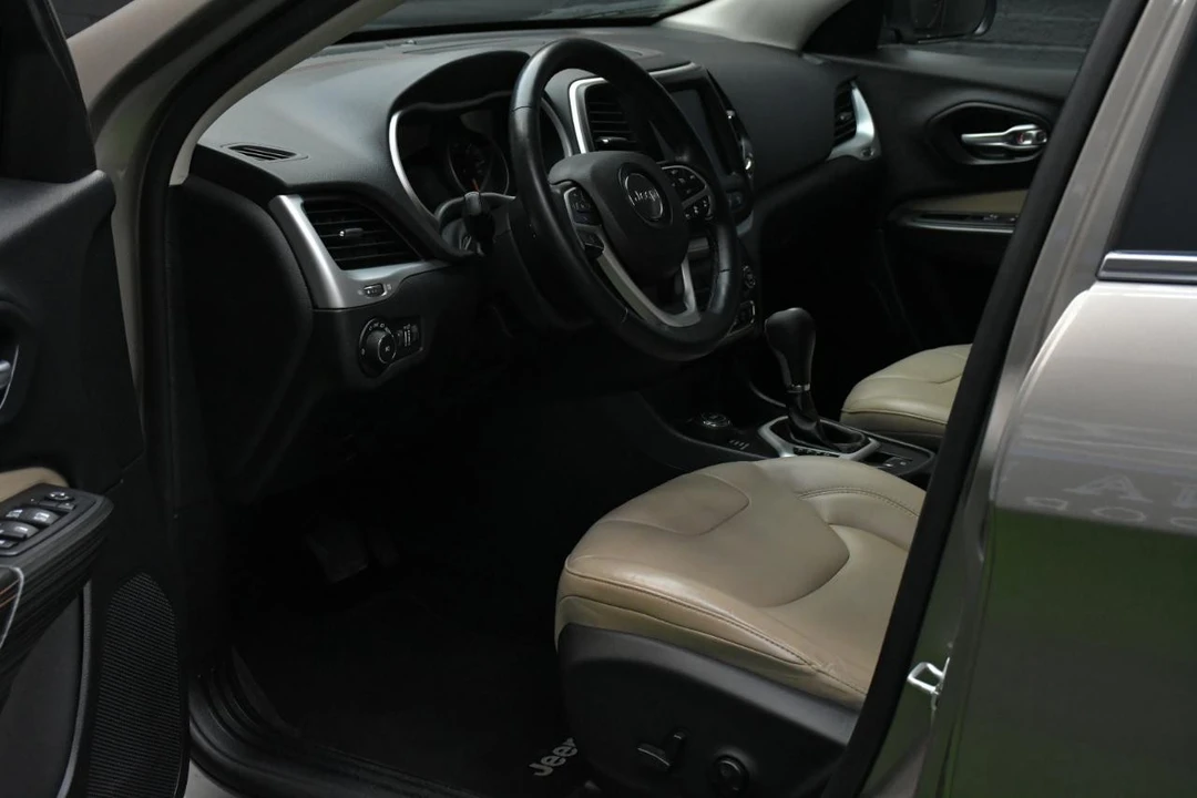 2016 Jeep KL Cherokee - Image 15 of 31
