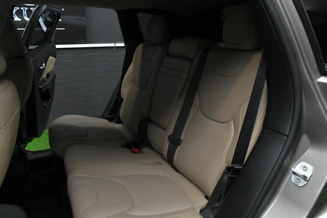 2016 Jeep KL Cherokee - Image 30 of 31