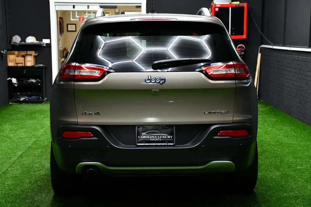 2016 Jeep KL Cherokee - Image 4 of 31