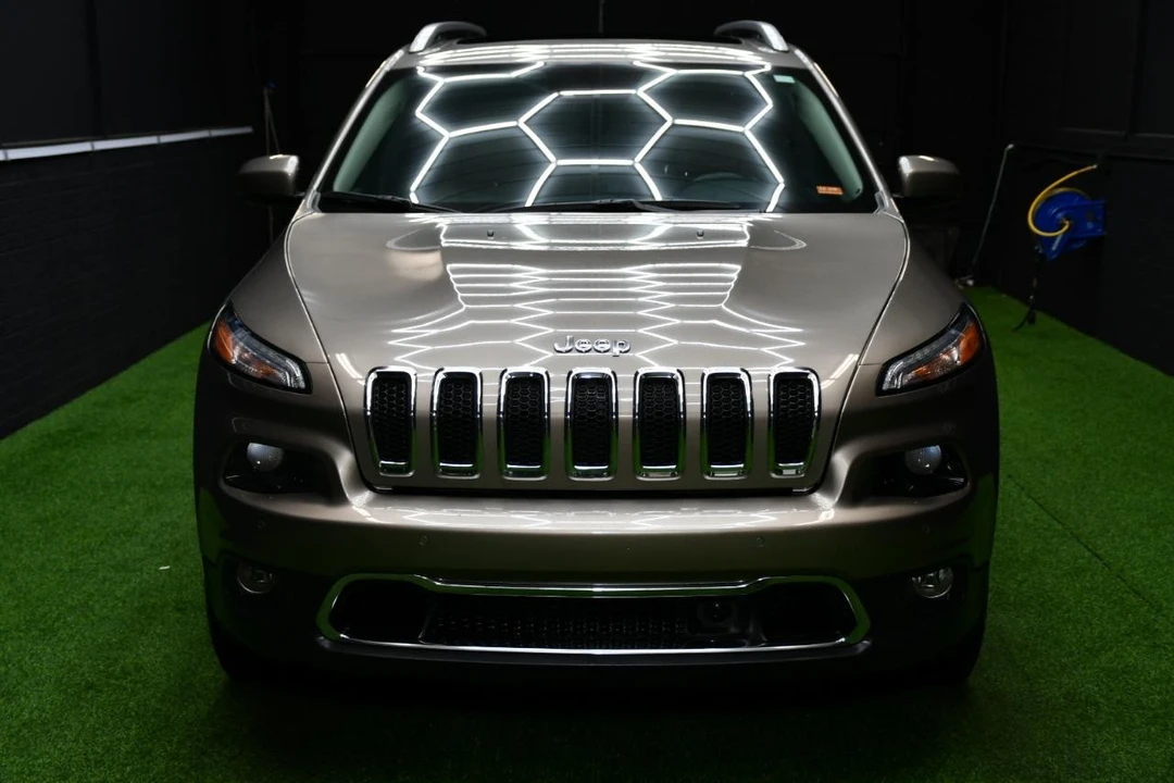 2016 Jeep KL Cherokee - Image 10 of 31