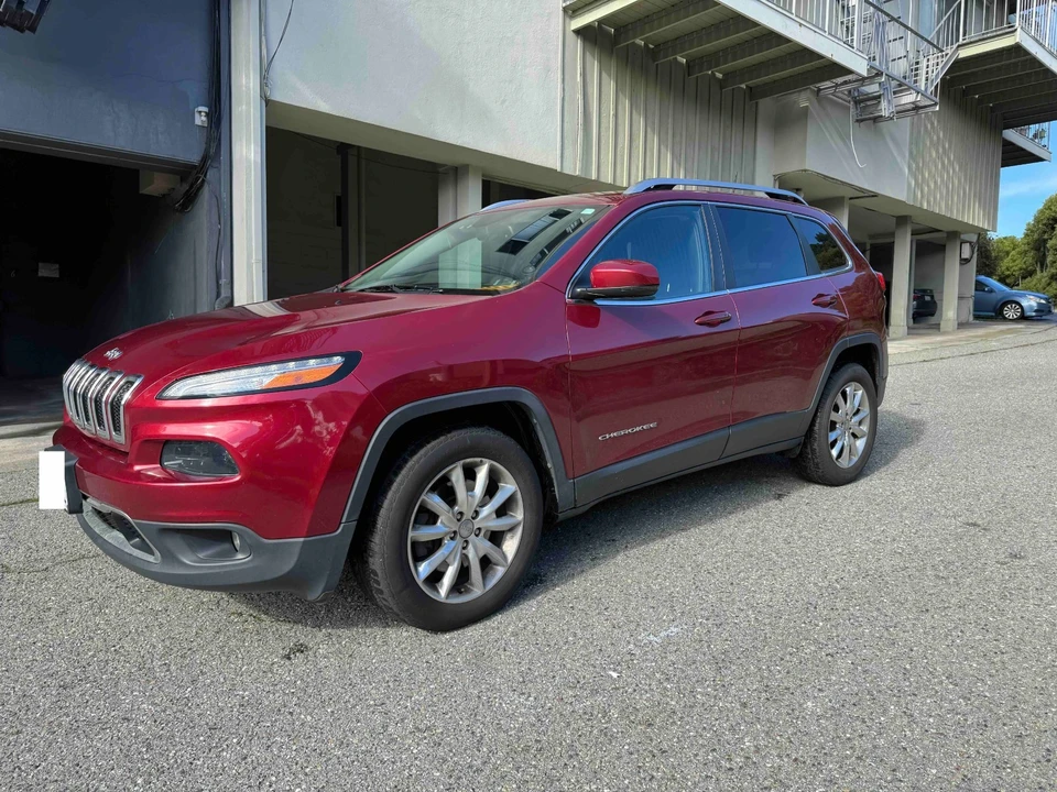 2016 Jeep KL Cherokee - Image 2 of 11