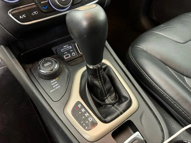 2016 Jeep KL Cherokee - Image 22 of 31