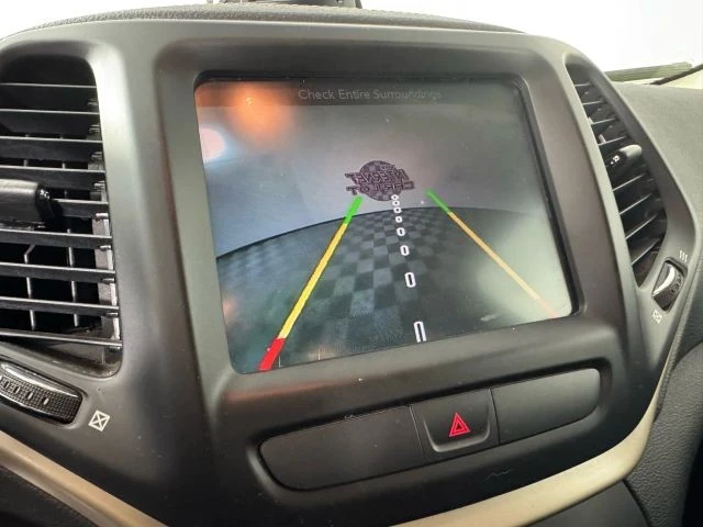 2016 Jeep KL Cherokee - Image 18 of 31